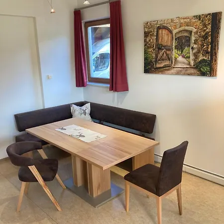 Apartment Musik Neureiter *